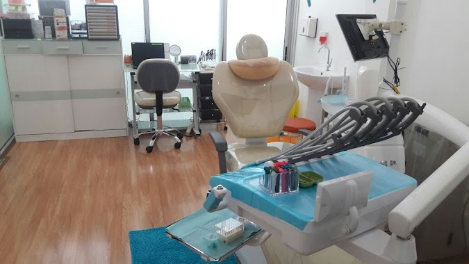 Cheerful Smile Dental Clinic, Author: Head klinik gigi SC group