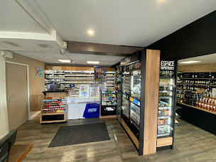 Photo n°5 de Au Relais du Moulin à Pleuven (Cave à vins)