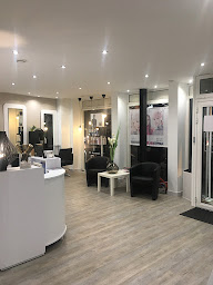 Photo n°7 de Le salon de Lucie à Faremoutiers (Salon de coiffure)