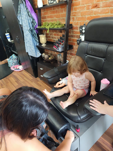 B Designed Salon - Visual