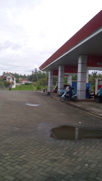 Photos of 54 65171 Gas Station