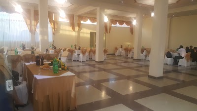Photos of Salon de Eventos Henley