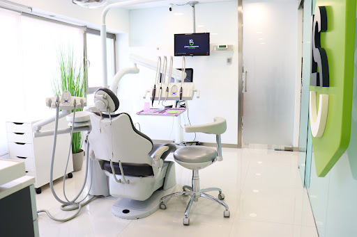 Clínica Dental López & Sandoval