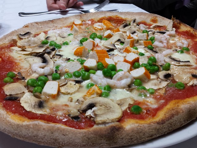 Pizzeria La Tana del Lupo