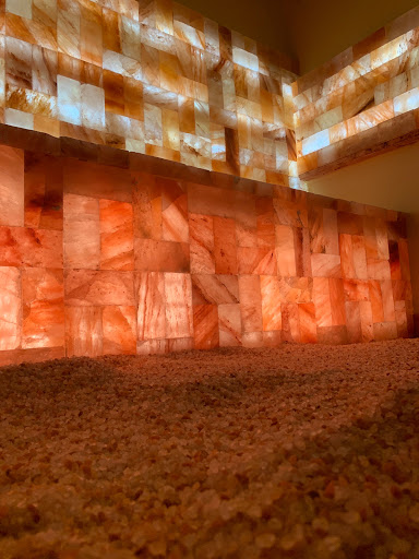 Pink Lounge: Dry Salt Therapy
