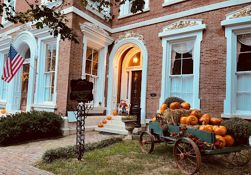 Heritage House B&B Logo