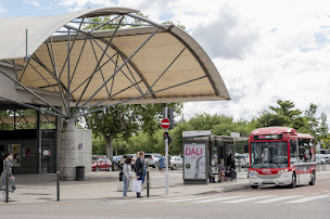Photo n°4 de MAIF Assurances Bourg-en-Bresse à Bourg-en-Bresse (Banque d'épargne)