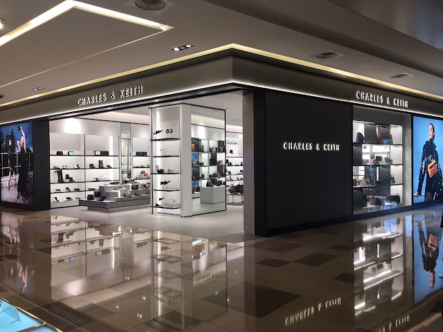 CHARLES & KEITH