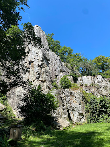 Photo de Mairie de Isigny-le-Buat à Isigny-le-Buat (50540)