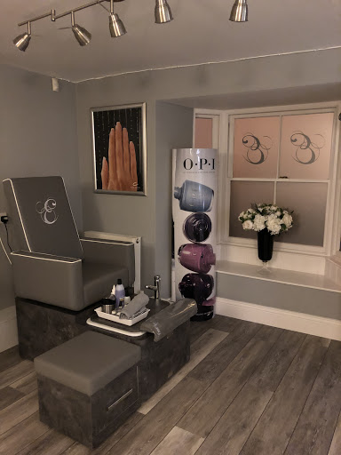 Essential Health & Beauty