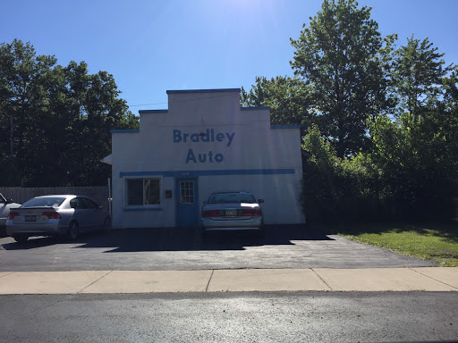 Bradley Auto - Visual