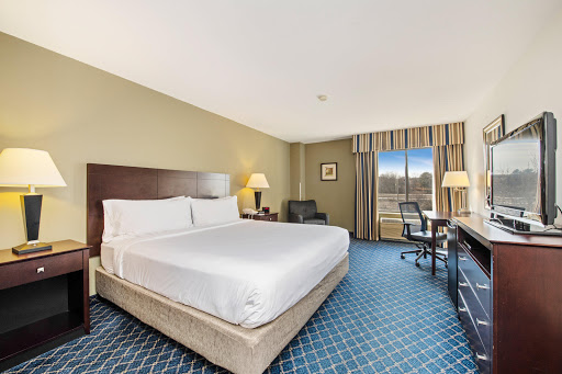 Holiday Inn Express & Suites Delafield, an IHG Hotel - Thumbnail