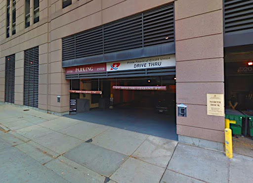 1000 North Water Street Structure | City of Milwaukee Public Parking - Thumbnail