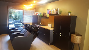 Photo n°1 de 6émeSens coiffure à Croix (Salon de coiffure)