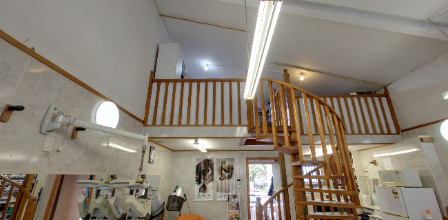 216 Main Road, Tawa, Wellington 5028, New Zealand