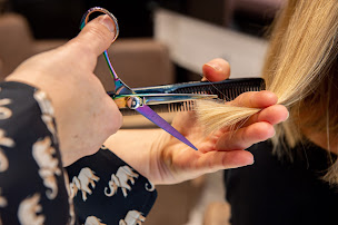Photo n°29 de Laura Coiffure à Bergerac (Salon de coiffure)