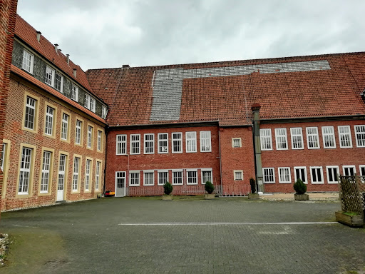 Mariengarden High School