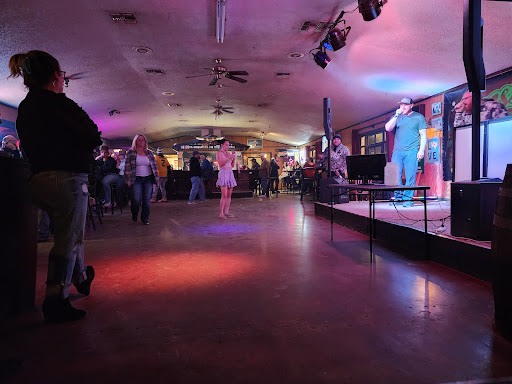 Crossroads Saloon - Visual
