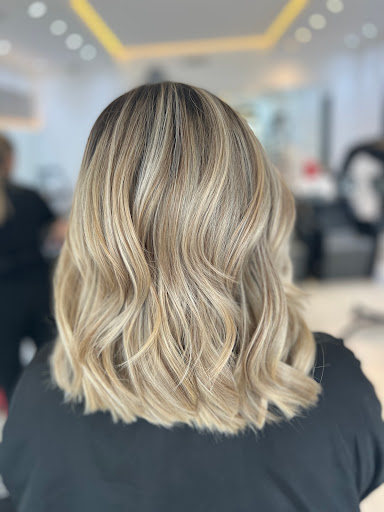 D Hair and Beauty - Thumbnail