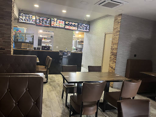 L’AMIGO SNACK & PIZZA & SUSHI
