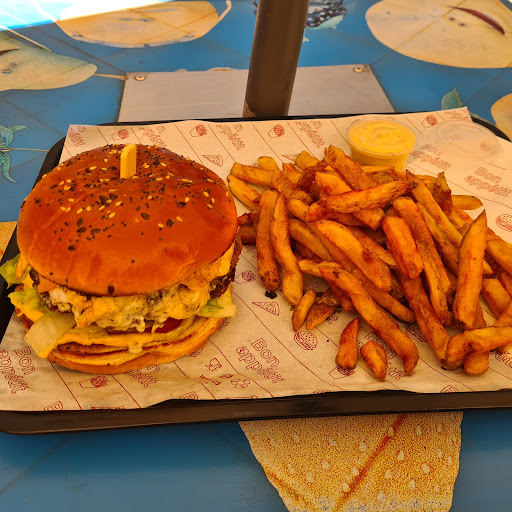 Photo 2 - Peke burger tacos Milhaud