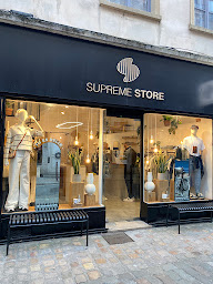 Photo n°1 de Supreme Store à Lille (Magasin de vêtements pour femmes)