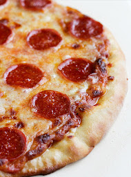 Photo n°3 de Papapizza21 Binges Camion Pizza à Binges (Pizzas à emporter)