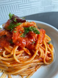 DELICATESSEN & KITCHEN ALFRED PERUGINI