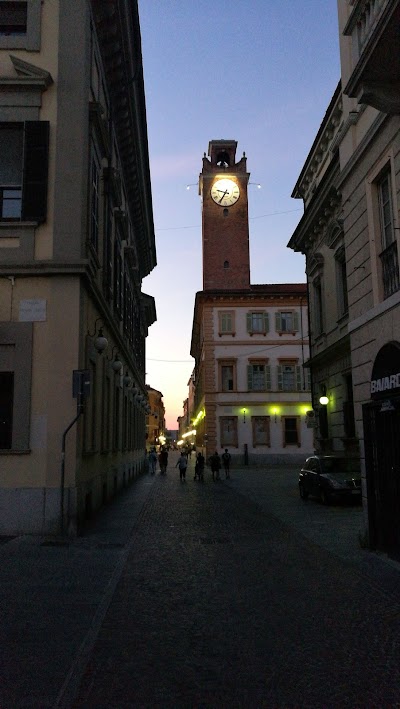 Piazza Delle Erbe / Piazza Cesare Battisti