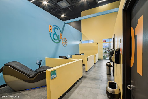 Crunch Fitness - Winter Garden Gallery - United States
