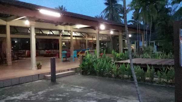Mercu Beach Resort Jln Kuantan Kemaman 26080 Balok Pahang Malaysia
