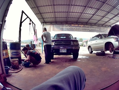 Photos of Huot Kean Garage