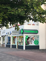 Photo n°1 de Pharmacie de la place à Le Val d'Hazey (Pharmacie)