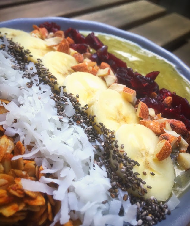 Ola Bowls by JDF (Juice D' Fruitz)