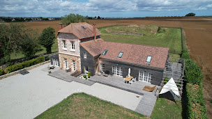 Photo n°11 de Maison d’hôtes Galerie Tumulus de la Hogue à Fontenay-le-Marmion (Hôtel)