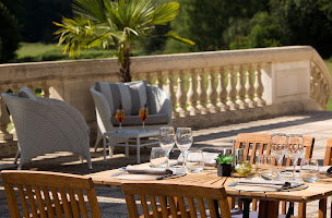 Photo n°52 de Les Saules Restaurant - Younan Collection à Fontenay-sur-Loing (Bar)