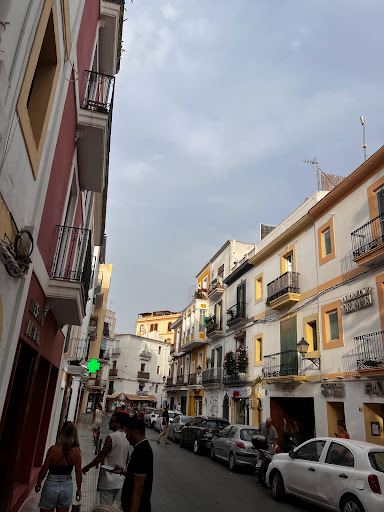 Hitch Ibiza - Thumbnail