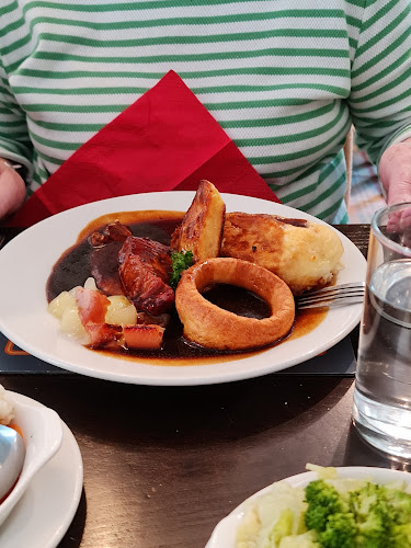 The Fox Inn, Patching - Restaurant