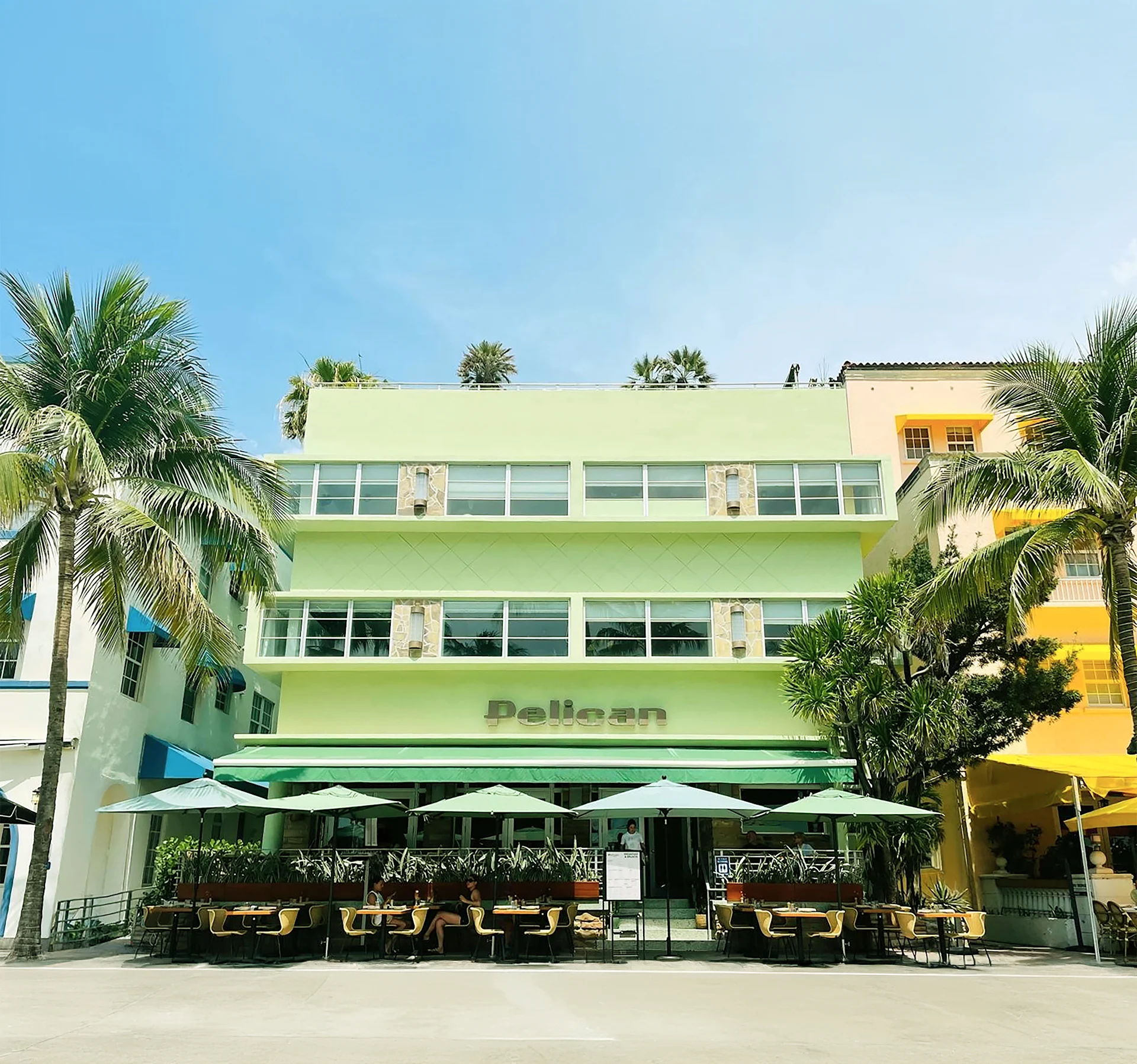 Pelican Hotel & Cafe