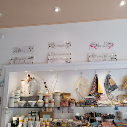 Photo n°30 de Bijoux de mur à Les Avenières Veyrins-Thuellin (Entrepreneur spécialisé dans la décoration d'intérieur)