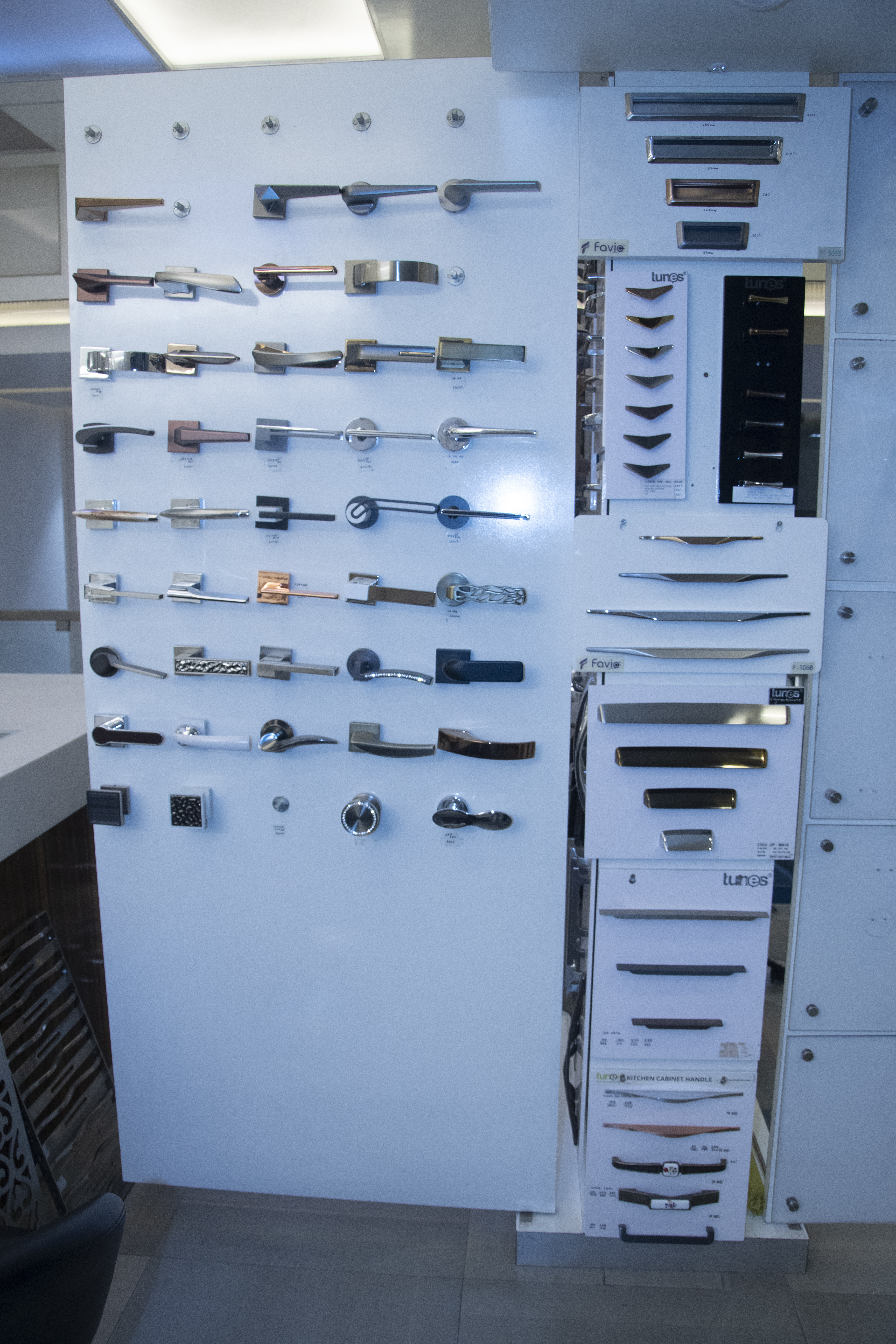 Store image