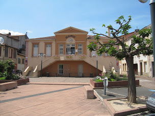 Photo n°2 de Mairie de Sury-le-Comtal à Sury-le-Comtal (Hôtel de ville)