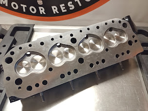 Photo n°6 de Atelier BMR British Motor Restoration à Robion (Garage automobile)