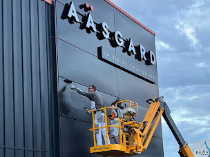 Photo n°13 de Concept Deco Peinture à Yvré-l'Évêque (Entrepreneur spécialisé dans la décoration d'intérieur)