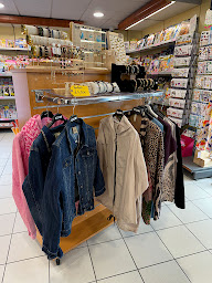 Photo n°13 de TABAC LA LANDE DE FRONSAC - 7h/19h30 non stop à La Lande-de-Fronsac (Bureau de tabac)