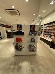Photo n°9 de Parfumerie April Saint-Etienne à Saint-Étienne (Centre de bien-être)