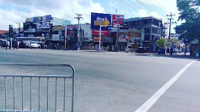 Photos of Golumadama Junction Bus Stop