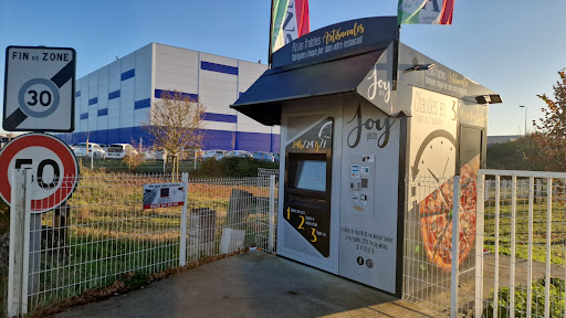Photo 8 - Kiosque à Pizzas rond point de l'avion