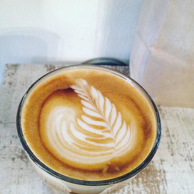 Moustache Café