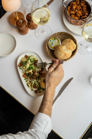 Le Petit bon bon by null